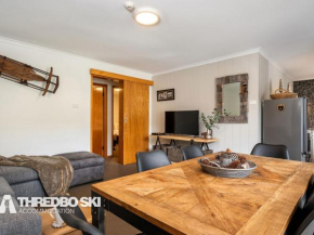 Mowamba E2, Thredbo Village